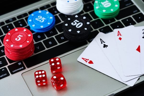 2222 bet